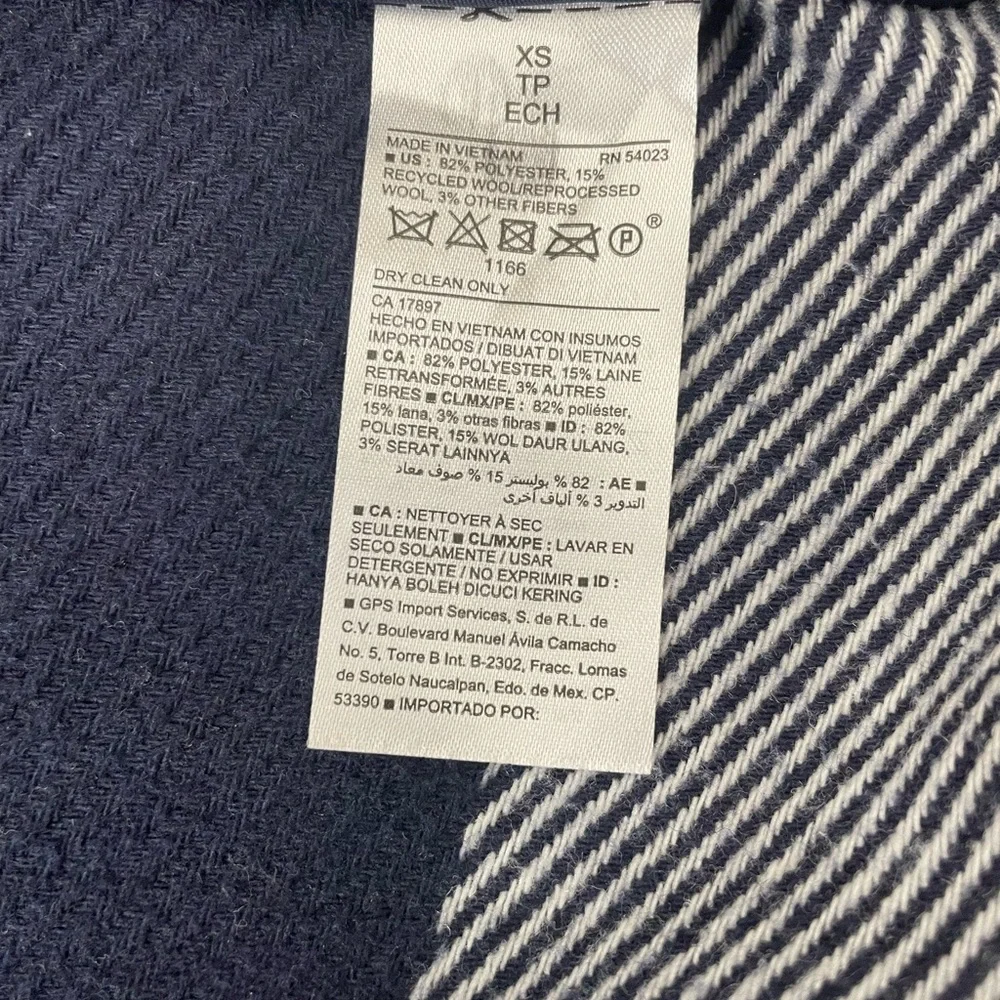 Old Navy Navy and White Striped Oversized Jacket - Picture 4 of 4